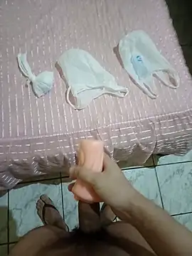 Snapshot of pedronovinho123 chatting on October 2, 2025, 11:24 am pedronovinho123 online show from October 2, 2025, 11:24 am