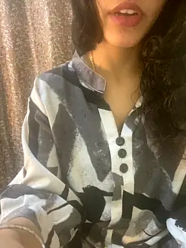 Divyaa69 online show from September 30, 2025, 2:28 am