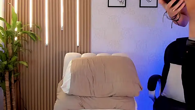 Dorianmistery2322  online show from November 8, 2025, 8:56 pm