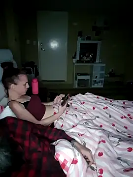 Snapshot of hornycouple6110 chatting on November 1, 2025, 6:13 pm hornycouple6110 online show from November 1, 2025, 6:13 pm