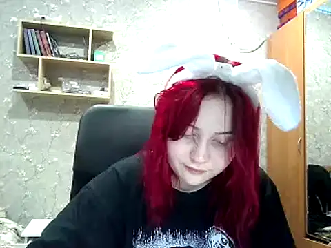 KarolinaCherry online show from December 10, 2024, 6:38 pm