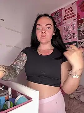 yorkshiregal online show from April 12, 2026, 9:23 am