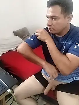 Snapshot of miketripi420 chatting on November 16, 2025, 5:28 pm miketripi420 online show from November 16, 2025, 5:28 pm