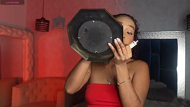 Salome Williamss online show from March 24, 2026, 12:16 pm