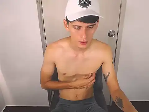 Snapshot of TESEO_HOT chatting on March 4, 2026, 9:55 pm TESEO HOT online show from March 4, 2026, 9:55 pm