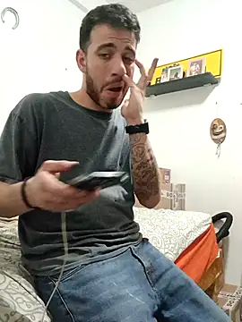 Snapshot of jhonyhot9292 chatting on February 11, 2026, 7:41 am jhonyhot9292 online show from February 11, 2026, 7:41 am