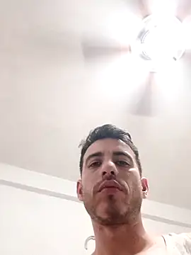 jhonyhot9292 online show from March 3, 2026, 7:48 am