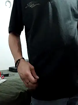 jhonyhot9292 online show from April 7, 2026, 6:59 am