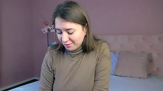 LeonnaJones online show from February 4, 2025, 12:33 pm