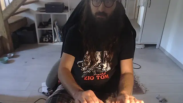 contemptumundi888 online show from May 27, 2026, 3:52 pm