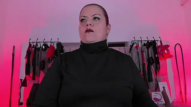 vanessa moka online show from May 27, 2026, 12:23 pm