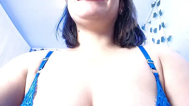 daphne 29 online show from December 26, 2024, 4:58 pm