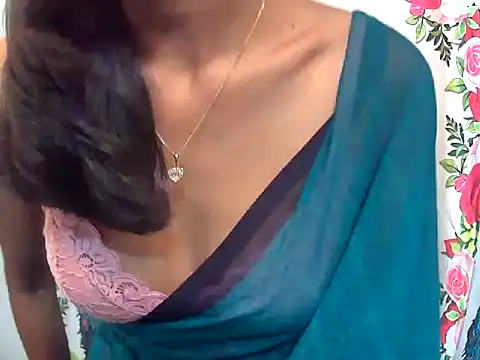 sexy janu25 online show from February 6, 2026, 5:14 am