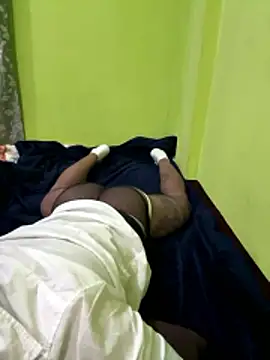 Snapshot of mikemacluffy chatting on January 11, 2026, 2:02 pm mikemacluffy online show from January 11, 2026, 2:02 pm