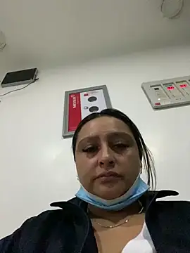 Keittly  online show from December 15, 2025, 3:23 am