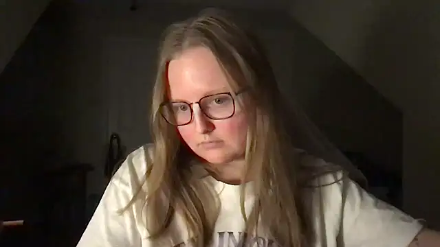 lexie lilacs online show from January 16, 2025, 1:48 am