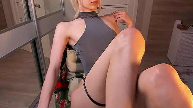 celestial  Rose online show from March 26, 2026, 2:04 pm