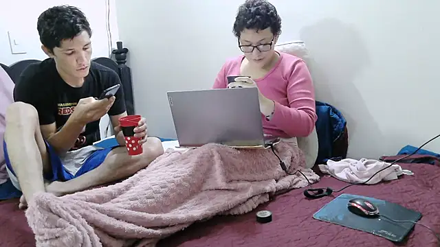 Snapshot of luxandracon23 chatting on April 14, 2026, 10:15 pm luxandracon23 online show from April 14, 2026, 10:15 pm