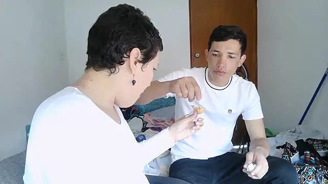 Snapshot of luxandracon23 chatting on February 15, 2026, 3:55 pm luxandracon23 online show from February 15, 2026, 3:55 pm