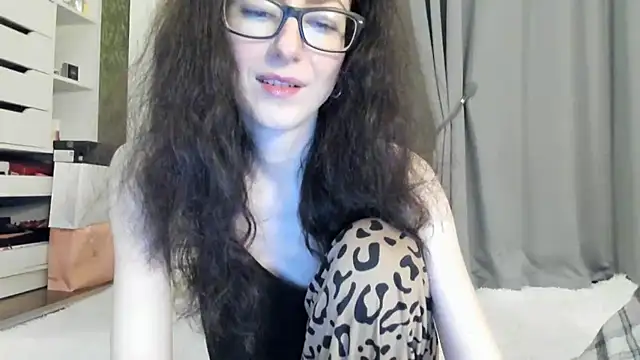 Baby Jewel online show from October 24, 2025, 10:25 am