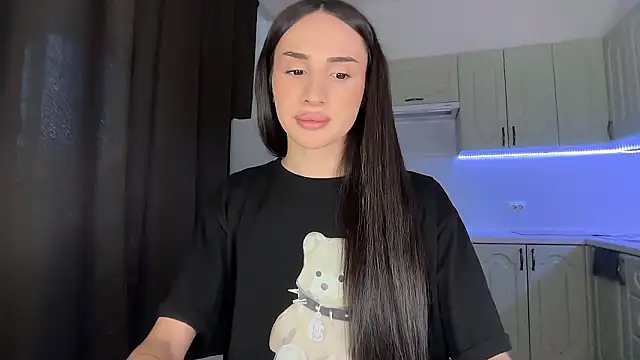 Kim Oberlin  online show from March 21, 2026, 10:52 am