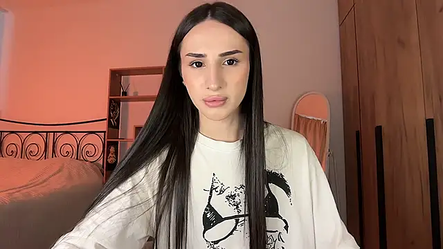 Kim Oberlin  online show from April 11, 2026, 4:10 pm