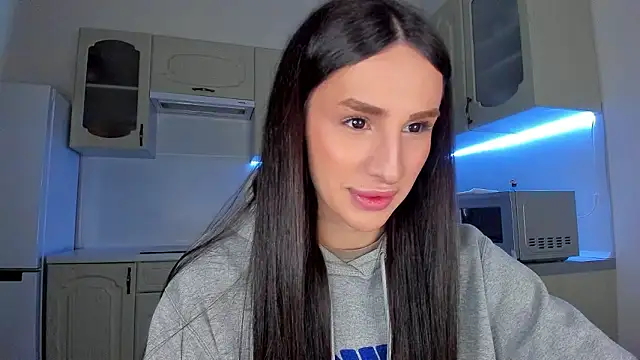 Kim Oberlin  online show from February 3, 2026, 12:10 pm