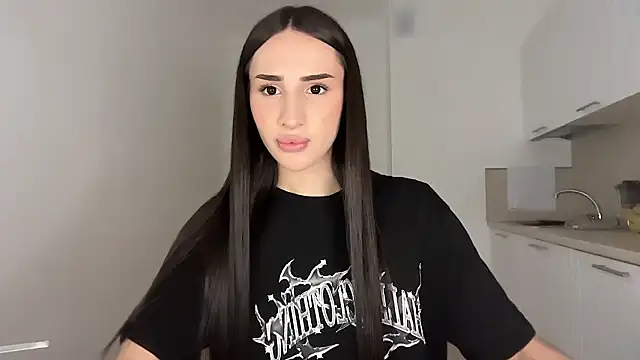 Kim Oberlin  online show from April 14, 2026, 11:15 am