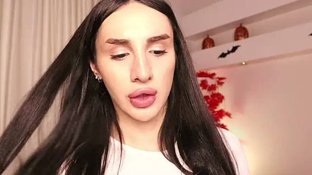 Kim Oberlin  online show from October 28, 2025, 11:31 am