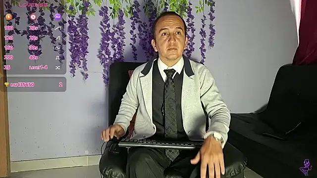 Snapshot of yazforeSolo chatting on February 6, 2026, 2:13 pm yazforeSolo online show from February 6, 2026, 2:13 pm