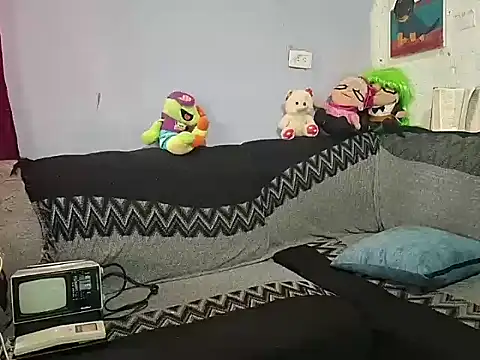 Snapshot of yazforeSolo chatting on September 12, 2025, 3:01 pm yazforeSolo online show from September 12, 2025, 3:01 pm