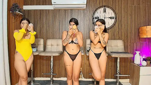 Snapshot of Baby9hot chatting on March 18, 2026, 11:13 am Baby9hot online show from March 18, 2026, 11:13 am