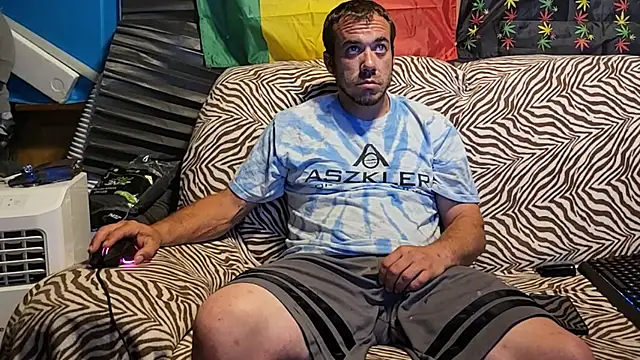 Snapshot of ScubaStevex chatting on July 2, 2026, 7:14 am ScubaStevex online show from July 2, 2026, 7:14 am