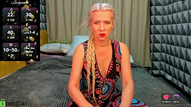 Snapshot of Luna__Lewis chatting on November 8, 2025, 12:47 am Luna Lewis online show from November 8, 2025, 12:47 am