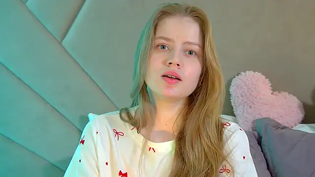 SelinSwarovski online show from March 28, 2026, 4:41 pm