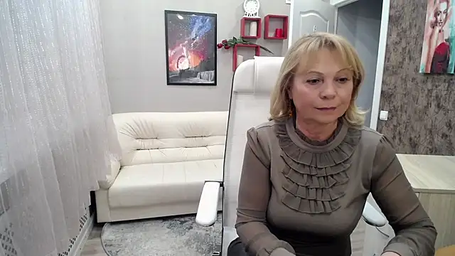 Snapshot of Milla_Cutie18 chatting on March 12, 2025, 1:08 pm Milla Cutie18 online show from March 12, 2025, 1:08 pm