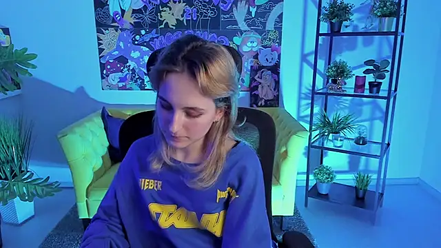 LuxRayi online show from February 21, 2025, 12:38 am