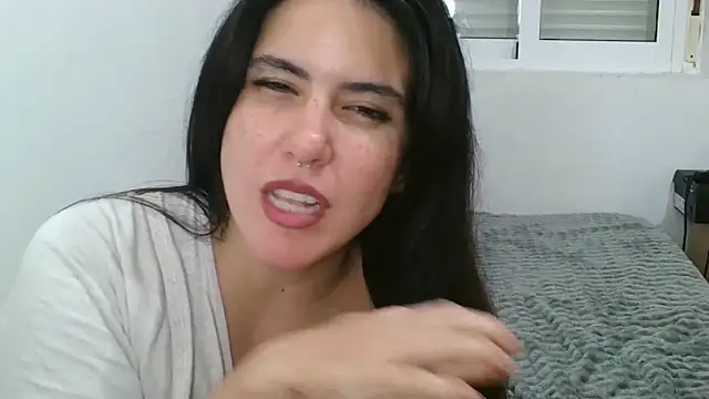 Snapshot of AbyCarson chatting on December 24, 2024, 3:26 pm AbyCarson online show from December 24, 2024, 3:26 pm