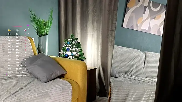 Snapshot of MoireBramblett chatting on January 9, 2025, 2:51 pm MoireBramblett online show from January 9, 2025, 2:51 pm