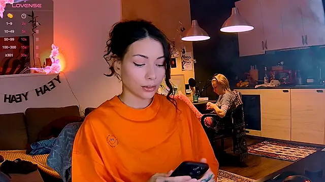 KatiKate online show from November 14, 2025, 3:59 pm