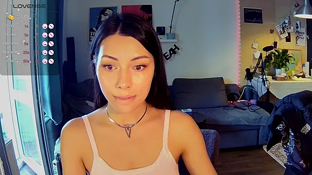 KatiKate online show from April 7, 2026, 3:14 pm