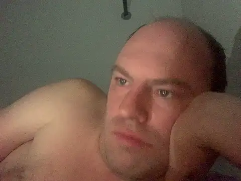 Snapshot of Abenteuerman chatting on December 8, 2024, 6:01 am Abenteuerman online show from December 8, 2024, 6:01 am