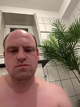 Snapshot of Abenteuerman chatting on December 2, 2024, 5:10 pm Abenteuerman online show from December 2, 2024, 5:10 pm