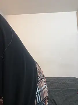 KloheCurvy online show from October 25, 2025, 3:56 pm