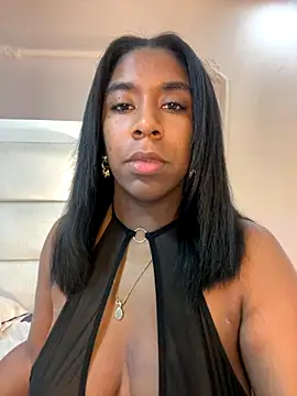 KloheCurvy online show from December 4, 2025, 11:53 am