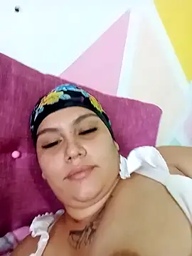 Snapshot of Marilin_Jessie chatting on October 9, 2025, 2:06 pm Marilin Jessie online show from October 9, 2025, 2:06 pm