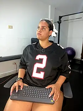 Violetrousse online show from October 5, 2025, 6:53 pm