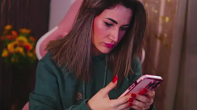 KimSkyex online show from March 6, 2025, 5:33 pm