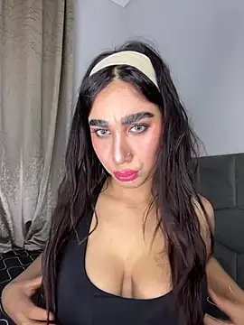 Snapshot of Meryem_Queen chatting on May 27, 2026, 2:52 am Meryem Queen online show from May 27, 2026, 2:52 am