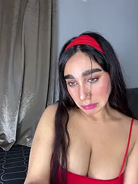 Snapshot of Meryem_Queen chatting on May 26, 2026, 1:26 am Meryem Queen online show from May 26, 2026, 1:26 am